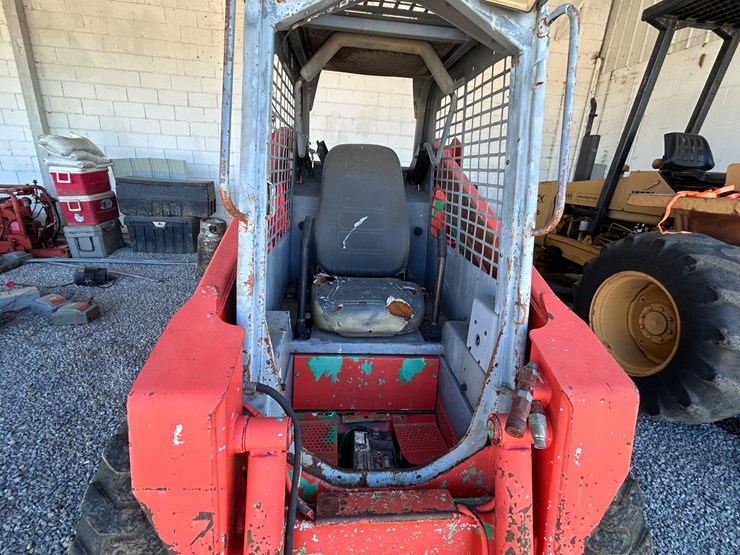 #82-•-omni-quip-compact-skid-steer-image-18