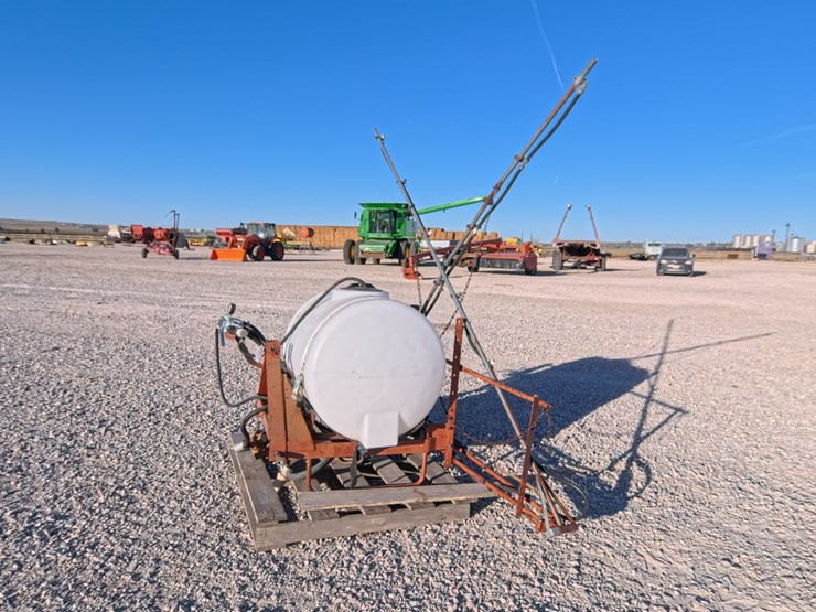 #2094-•-110-gallon-3-point-sprayer-image-1