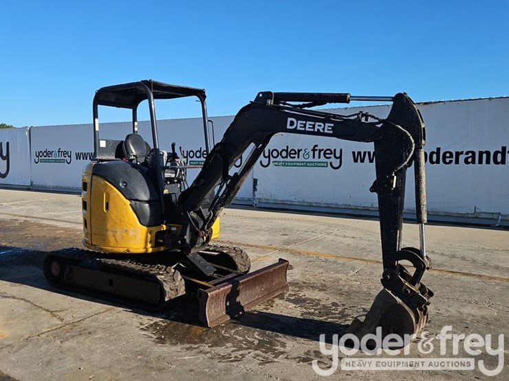 2021-deere-30g-image-7
