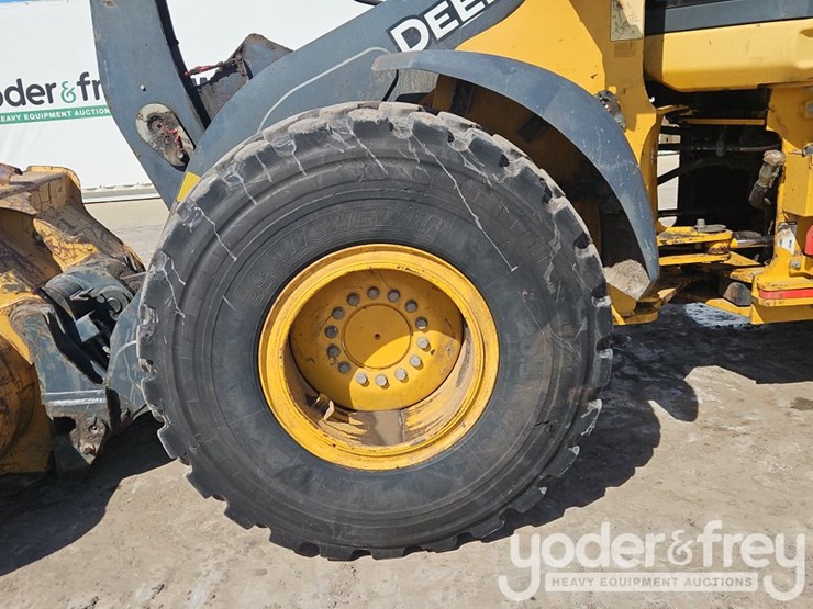 2019-deere-524l-image-14