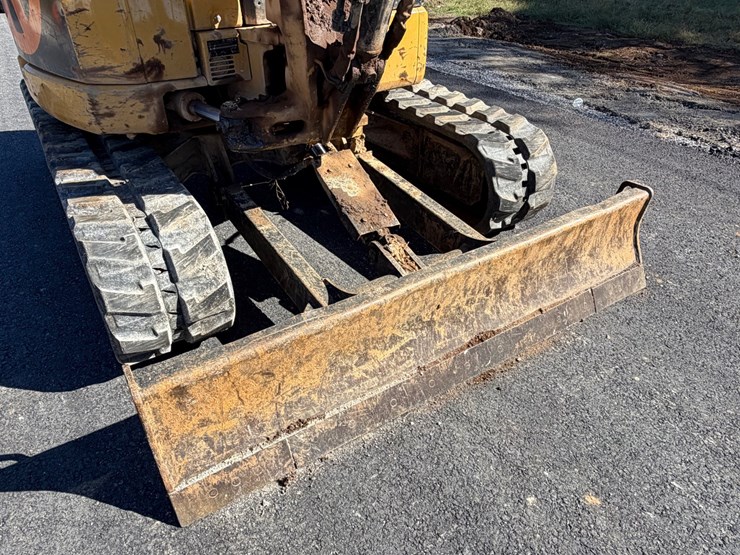 2018-caterpillar-305.5e2-image-12
