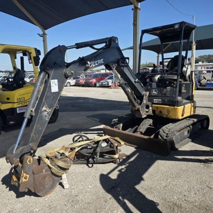 DEERE 26G