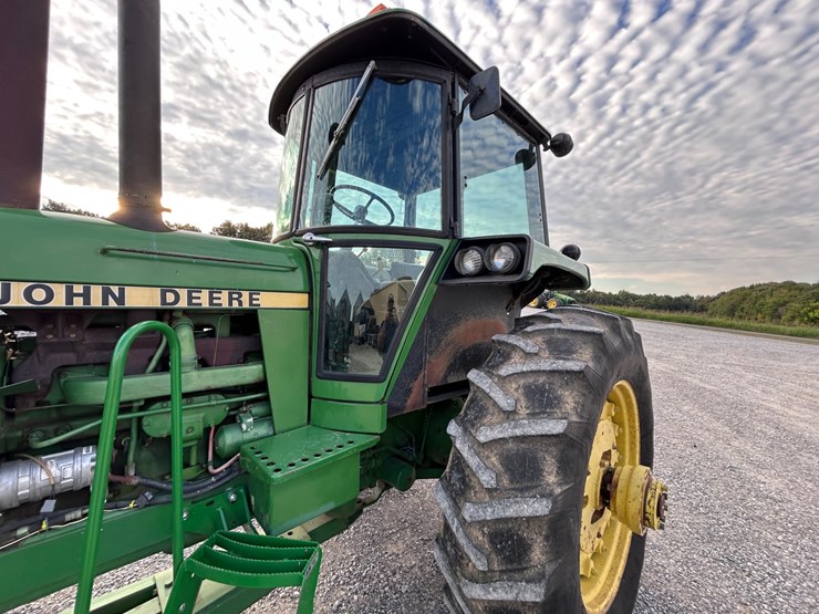 john-deere-4440-image-15