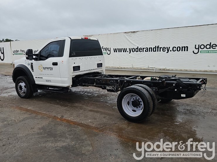 2018-ford-f550-image-3