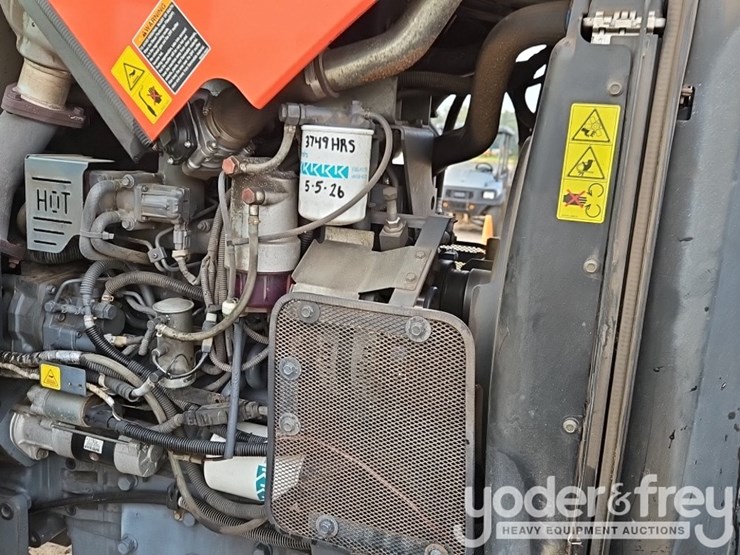 2019-kubota-m6-141-image-19