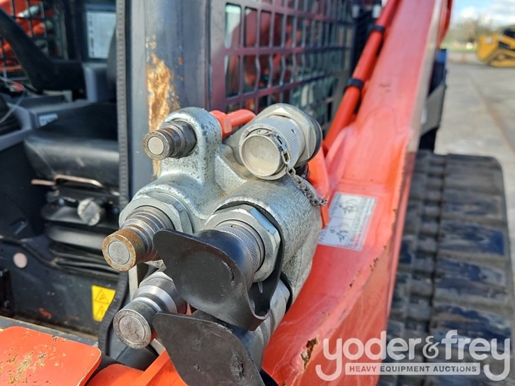 2023-kubota-svl97-2-image-17
