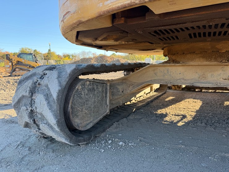 2020-caterpillar-306-image-6