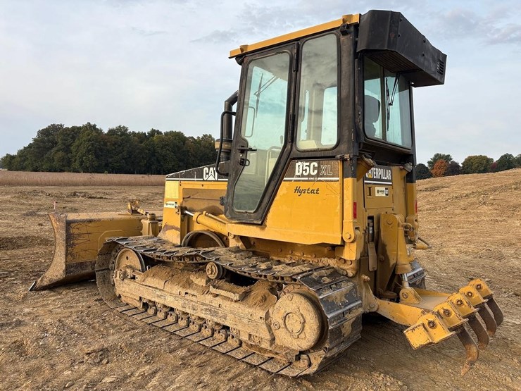 2001-caterpillar-d5c-xl-image-8