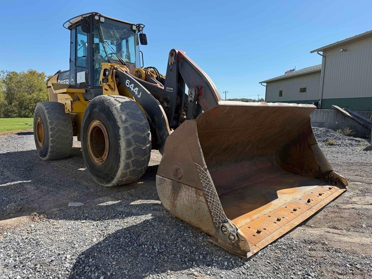 deere-644j-image-3