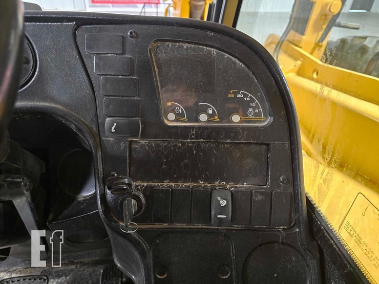 2015-jcb-507-42-image-18
