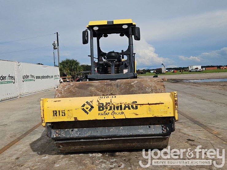 2017-bomag-bw211d-3-image-9