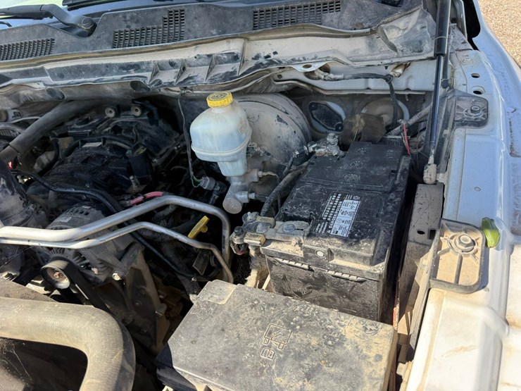 2016-dodge-1500-image-33
