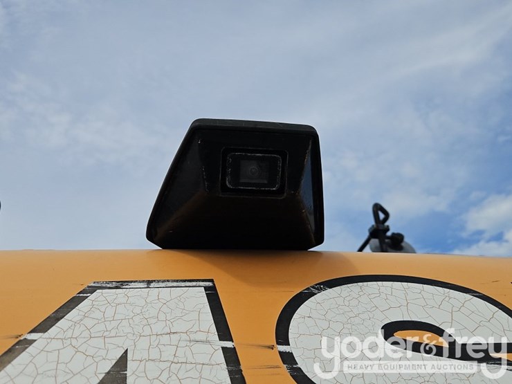 2018-case-cx250d-image-31