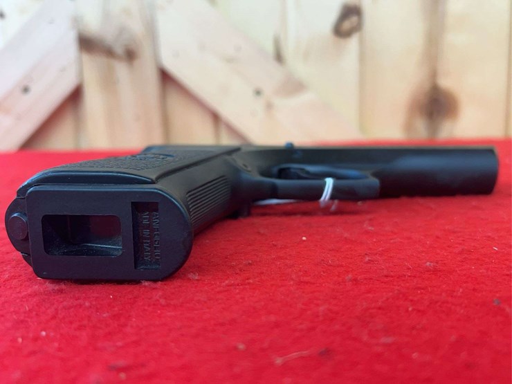 imi-desert-eagle-baby-eagle-.40-s&w-semiauto-pistol-image-7