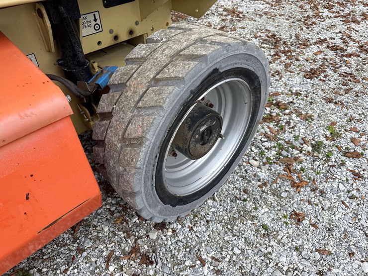 2002-jlg-4069le-image-11