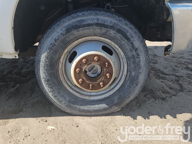 2014-ford-f350-xl-image-12