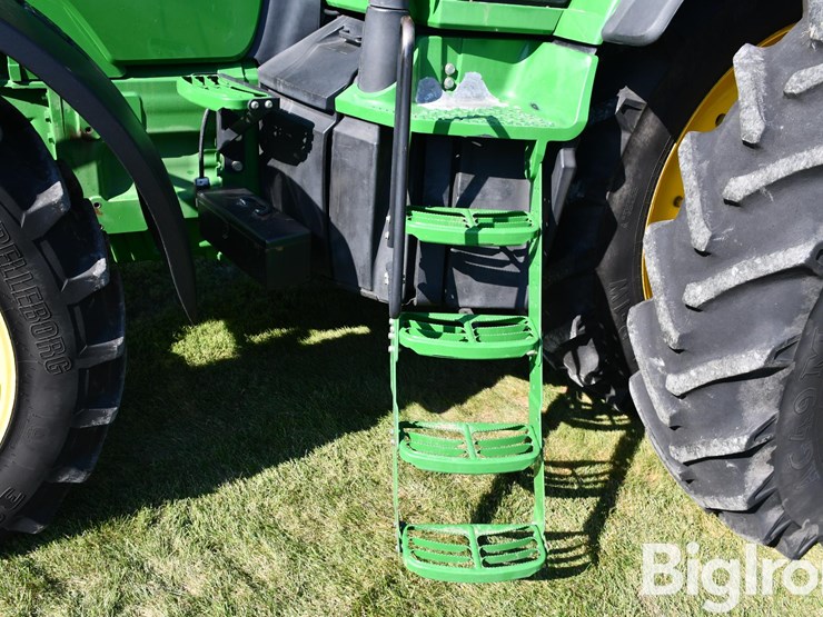 2008-john-deere-8230-image-17