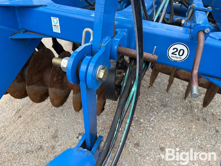 2012-landoll-7431-29-image-12