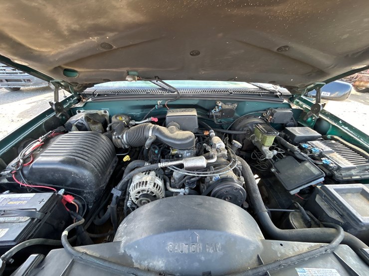 1997-chevrolet-tahoe-image-11