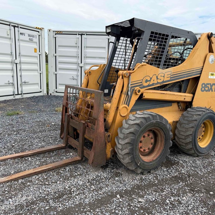 CASE 85XT