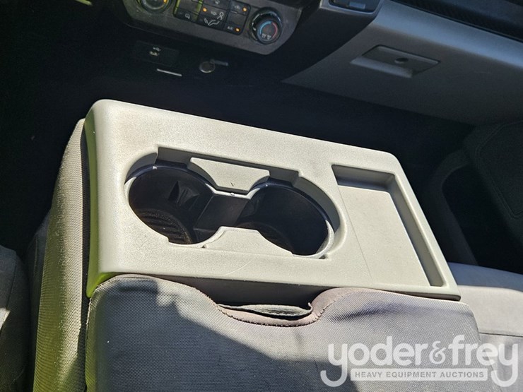 2016-ford-f150-image-30