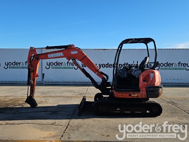 2017-kubota-kx040-4-image-3