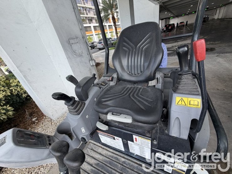 2020-kubota-kx018-4-image-13