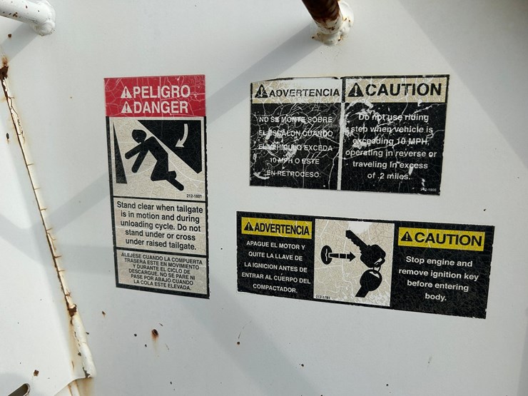 #10594-•-heil-25yd-garbage-truck-trash-compactor-612-3201fp5020636-inv#10594-image-44