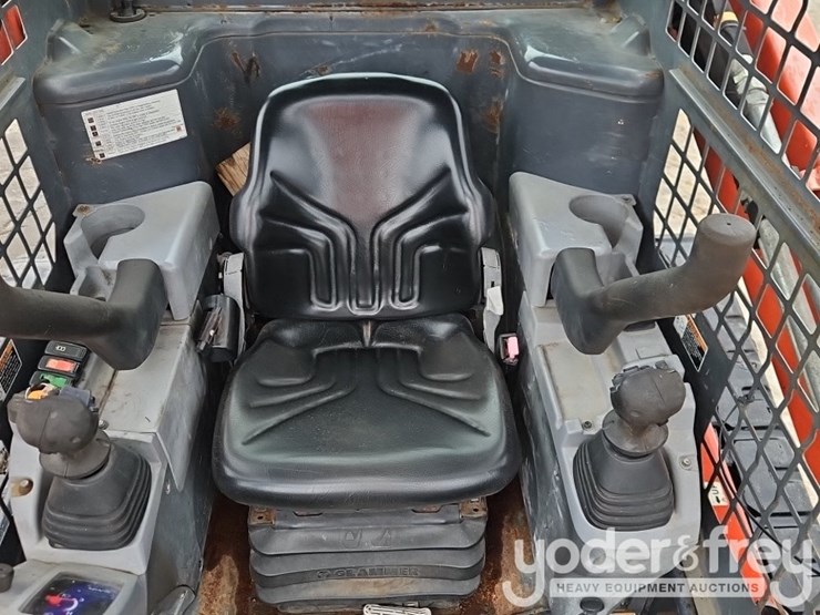 2019-kubota-svl65-2-image-21