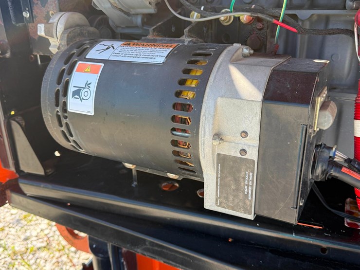 2020-jlg-600s-image-15