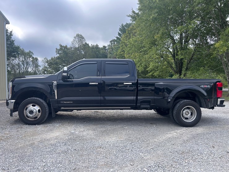 2024-ford-f350-image-3