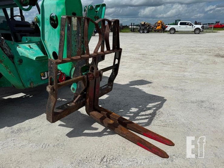 2018-jcb-512-56-image-8