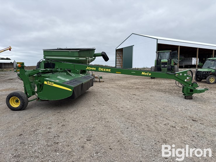 2020-john-deere-946-image-4
