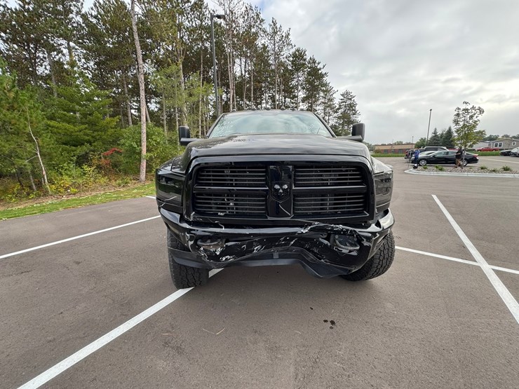 2013-dodge-2500-image-8