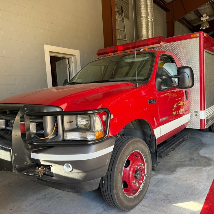 2004 FORD F550