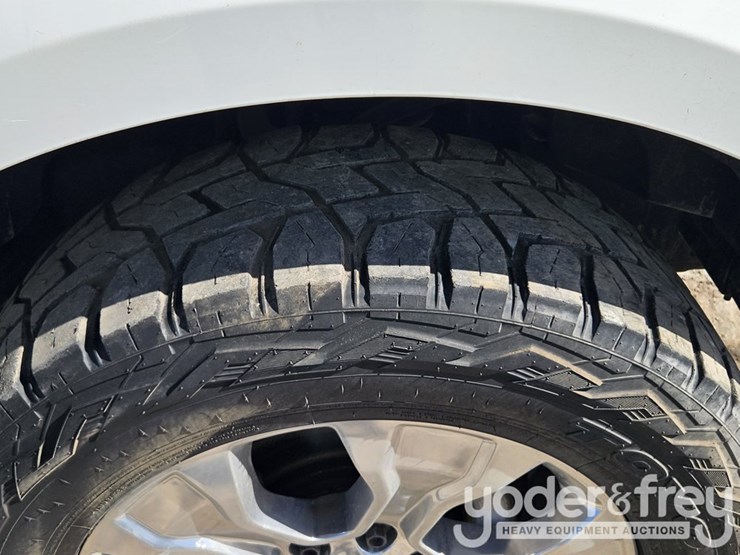 2016-ford-f150-image-12