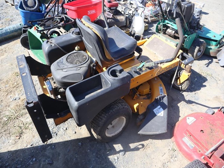 cub-cadet-zero-turn-mower-image-7