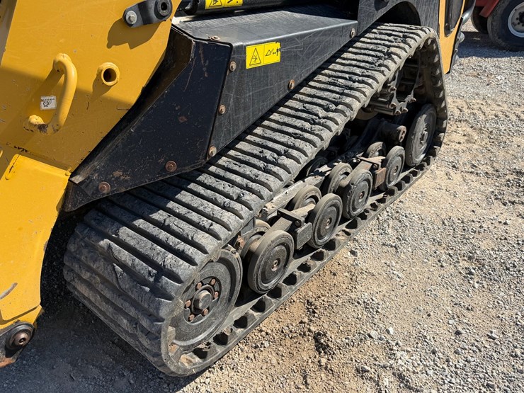 2024-supertrak-sk200tr-image-17