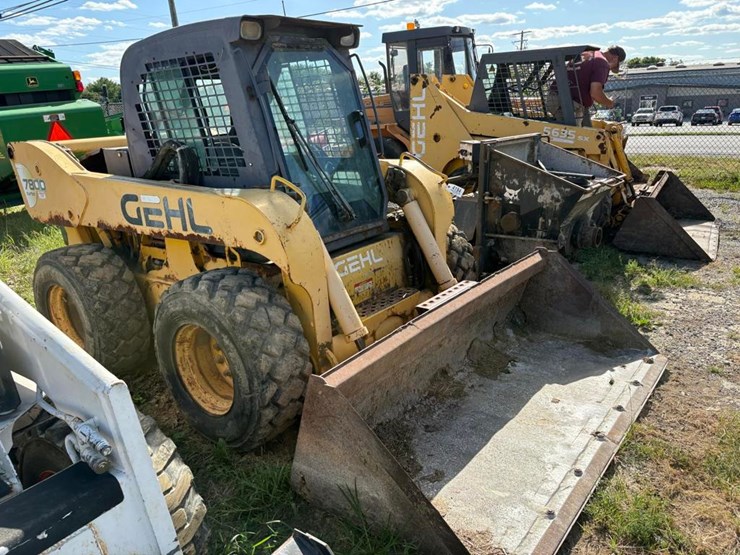 gehl-sl7800-turbo-skidsteer-image-2