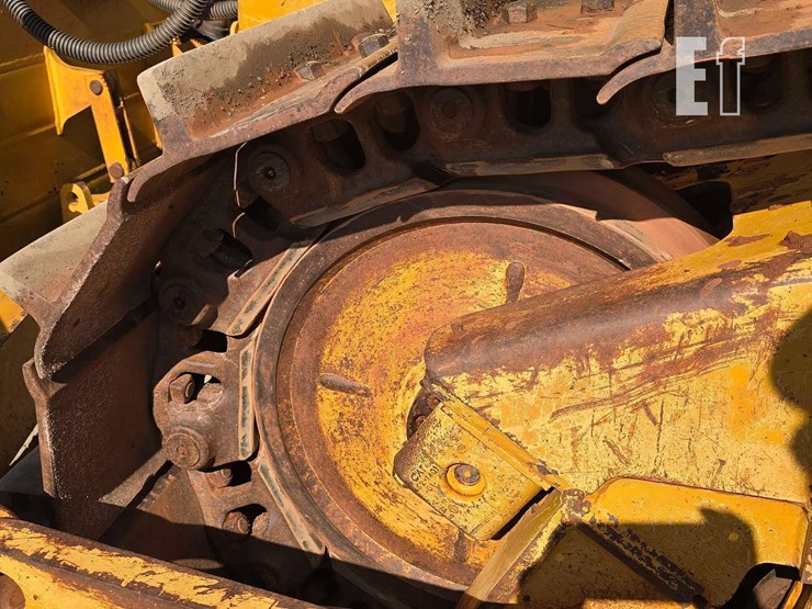 2016-caterpillar-d6t-xl-image-25