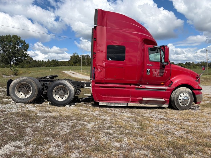 2012-international-prostar-image-9