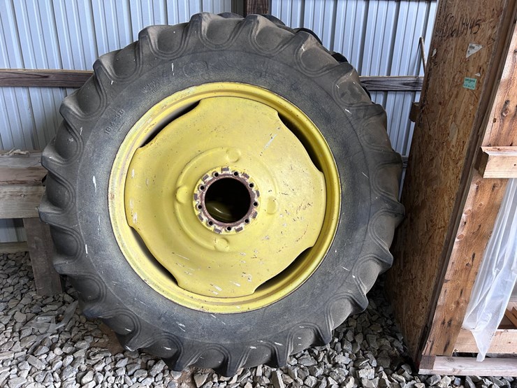 john-deere-4440-image-32