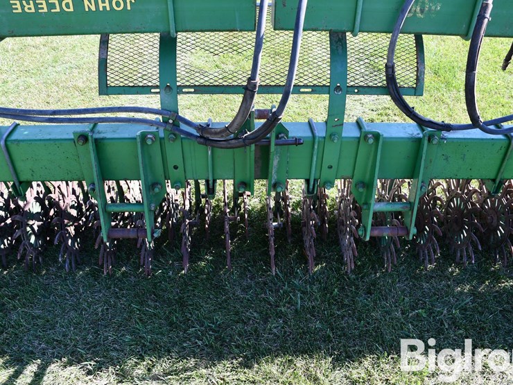 john-deere-400-image-9