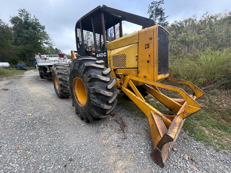 john-deere-440c-image-11