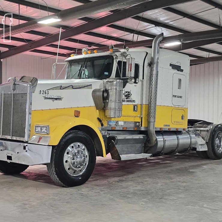 2000 KENWORTH W900