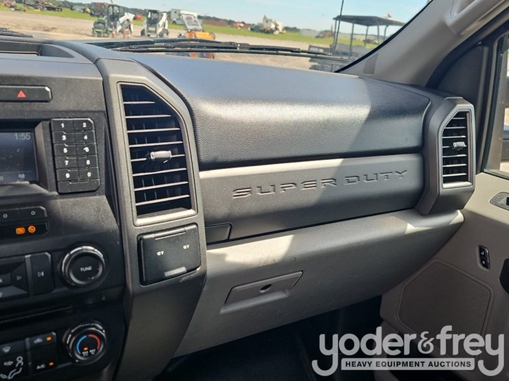 2018-ford-f350-sd-image-34