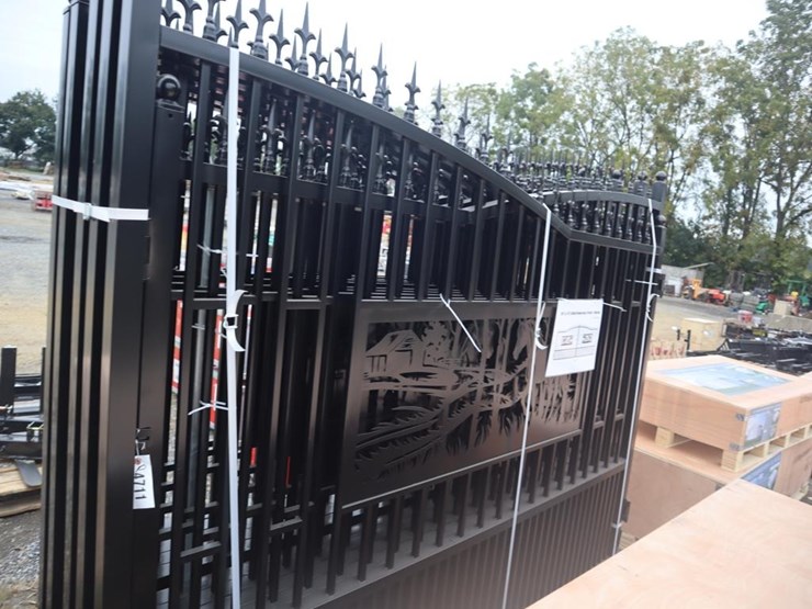 bi-parting-driveway-gates-image-1