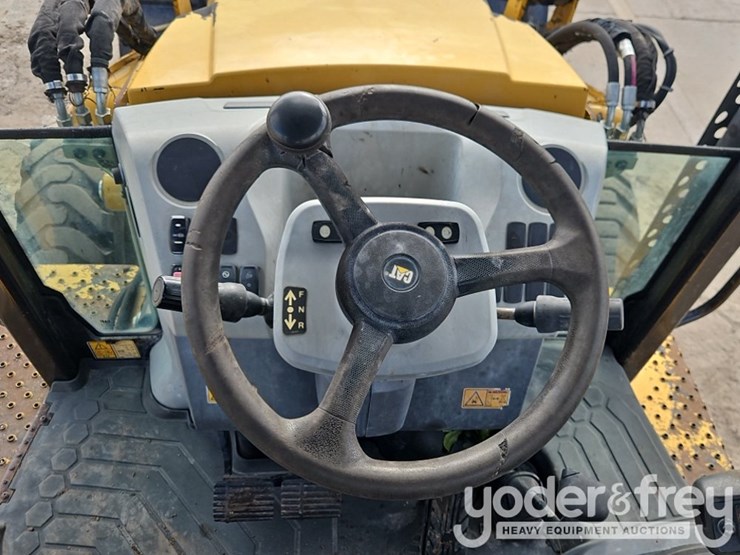 2018-caterpillar-420f2-it-image-29