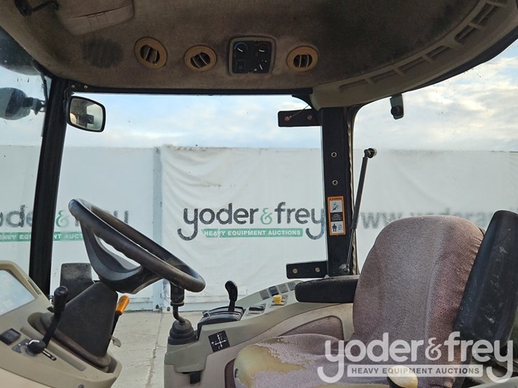 2012-john-deere-4520-image-21