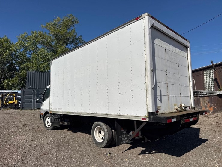 2004-mitsubishi-fuso-fe649-image-16